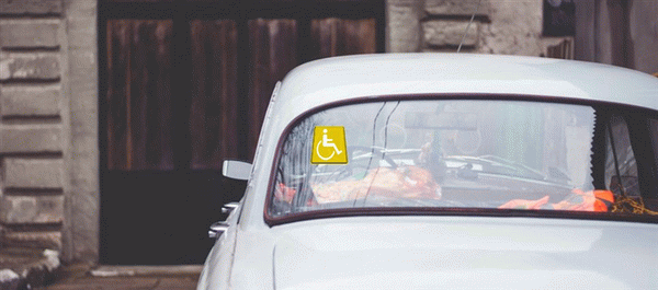 Удостоверения инвалида на заднем стекле в соответствии с новым Законом о дорожном движении